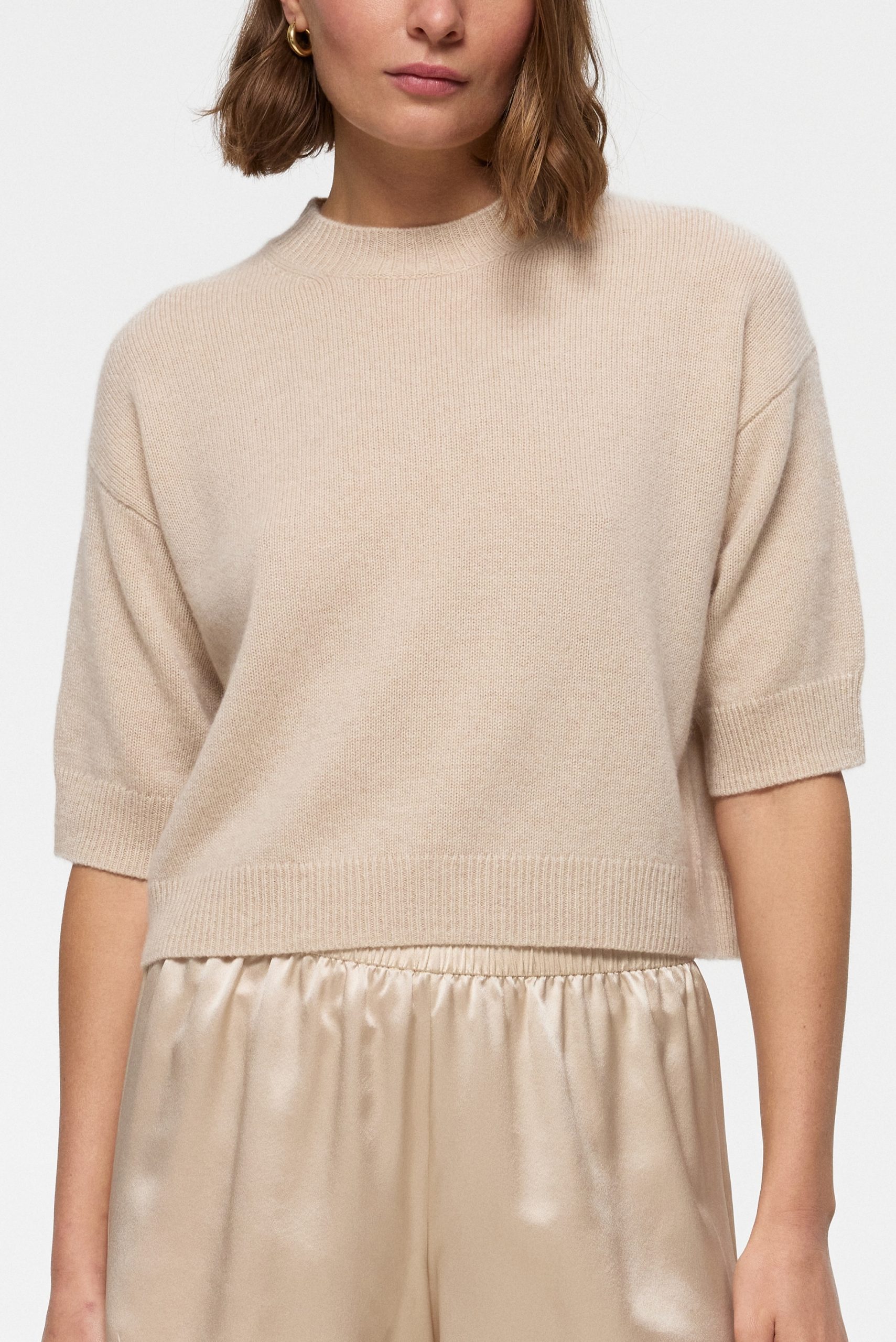 Salma Truffle crew neck sweater in Cashmere