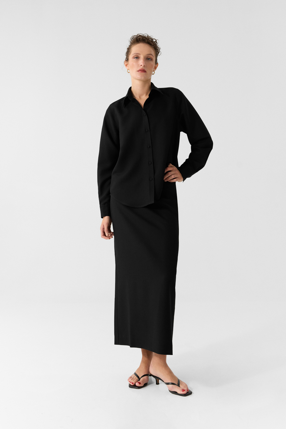 Jeanne Black classic shirt in Silk Cady