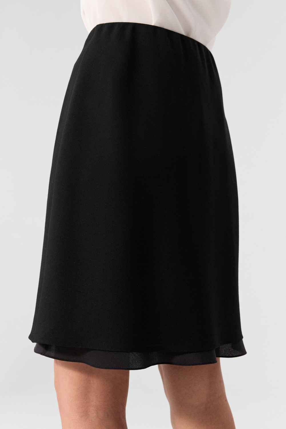 Neve Black knee-length pencil skirt in Silk Cady & Silk Crepe